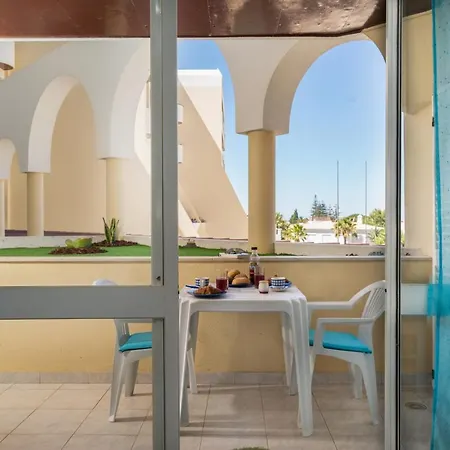 Apartamento Vista Piscina Muito Perto Da Lägenhet