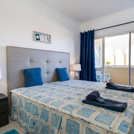 Lägenhet Apartamento Vista Piscina Muito Perto Da *