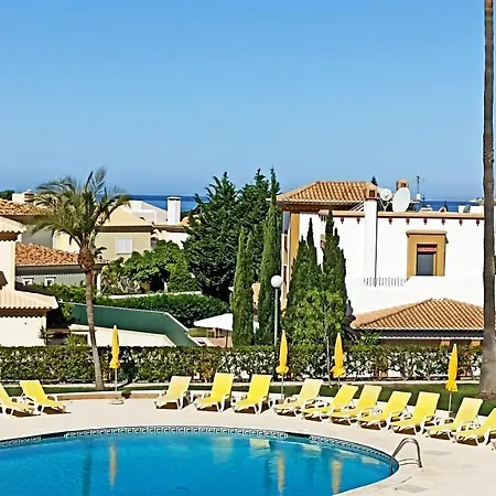 Apartamento Vista Piscina Muito Perto Da